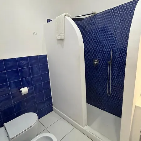 Ah Luxury فندق مبيت وإفطار 4*