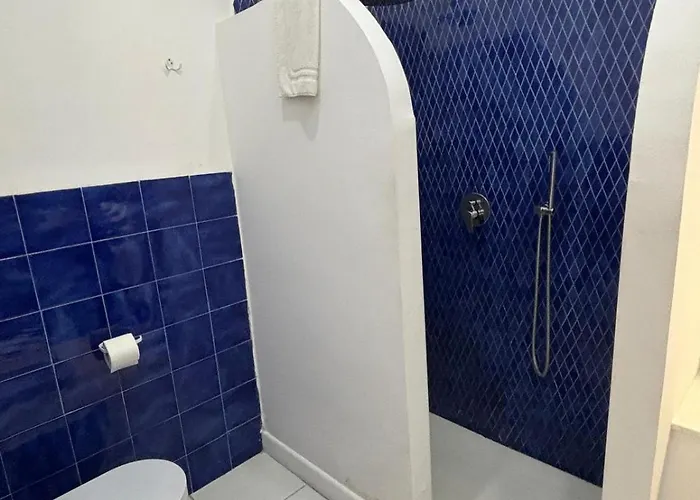 Ah Luxury فندق مبيت وإفطار *